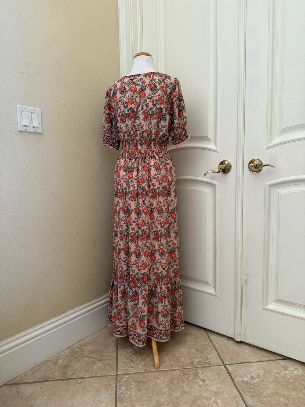 Max Studio coral pink floral pattern maxi dress - Picture 3 of 4